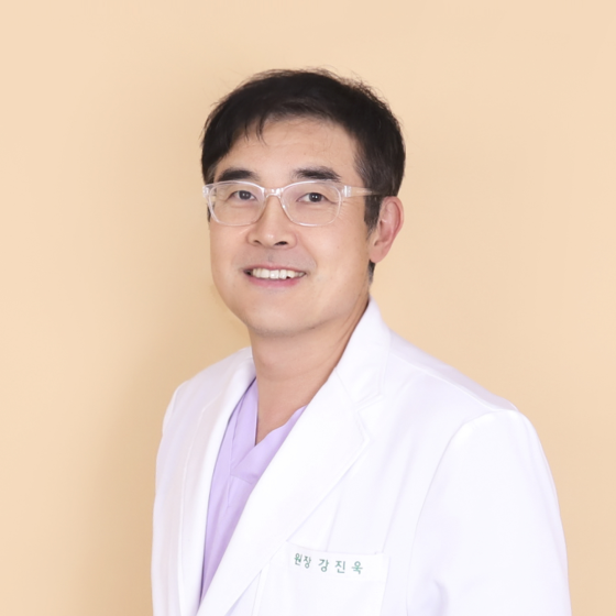 강진욱 원장의 프로필 이미지
